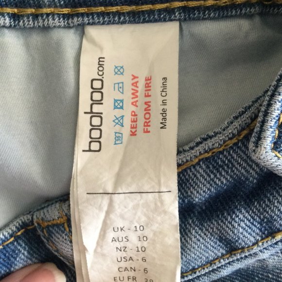 Boohoo Sophie High Waist Mom Distressed Jeans, 6 - Picture 9 of 10